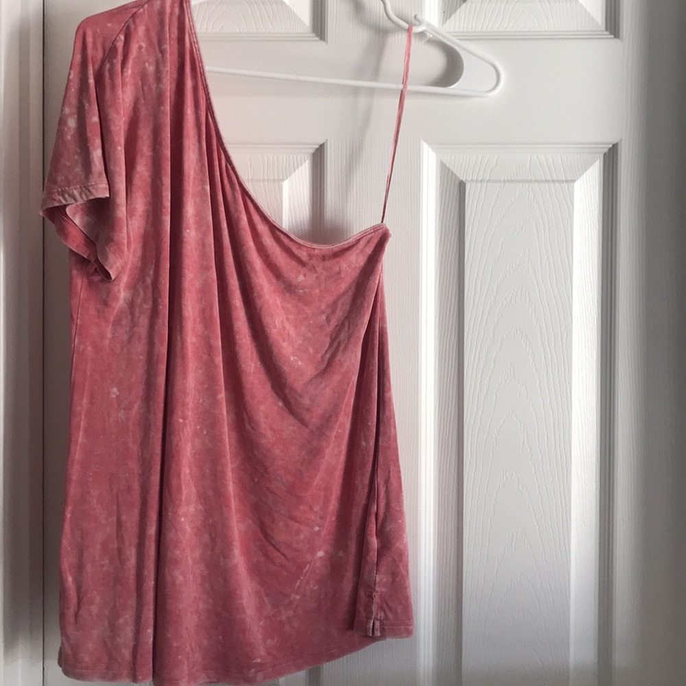 American eagle off shoulder t
